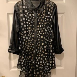 SEAN DARA BLACK/SILVER SHEER BLOUSE ((LEATHER-LOOK CUFFS/COLLAR SZ M POLY TABS